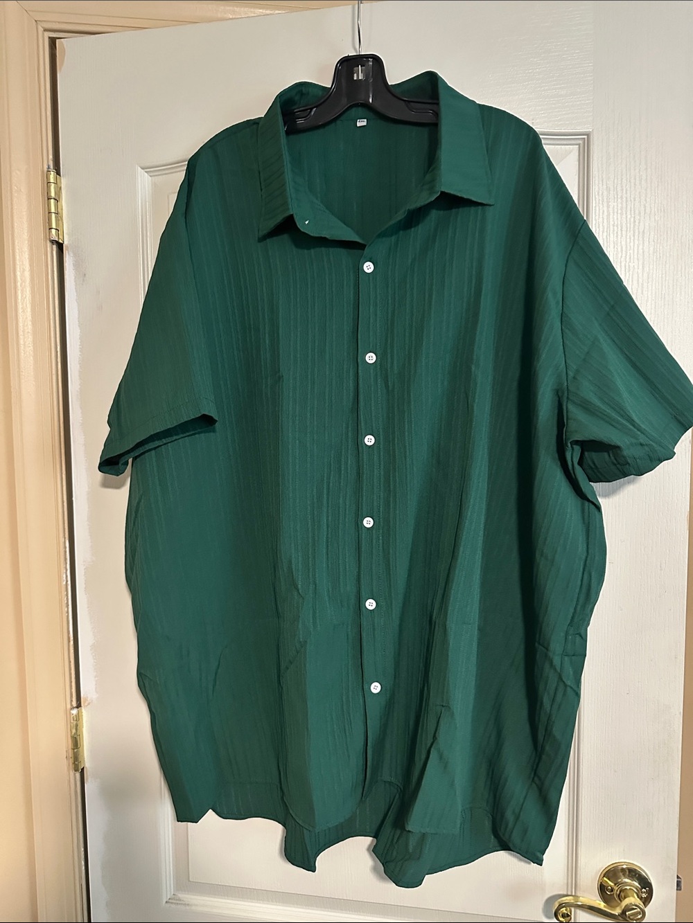 NEW Relaxed Short-Sleeve Button-Down Shirt in Forest Deep Green